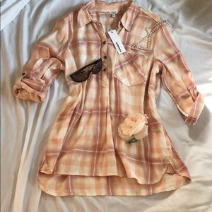 NWT beautiful Sonoma shirt